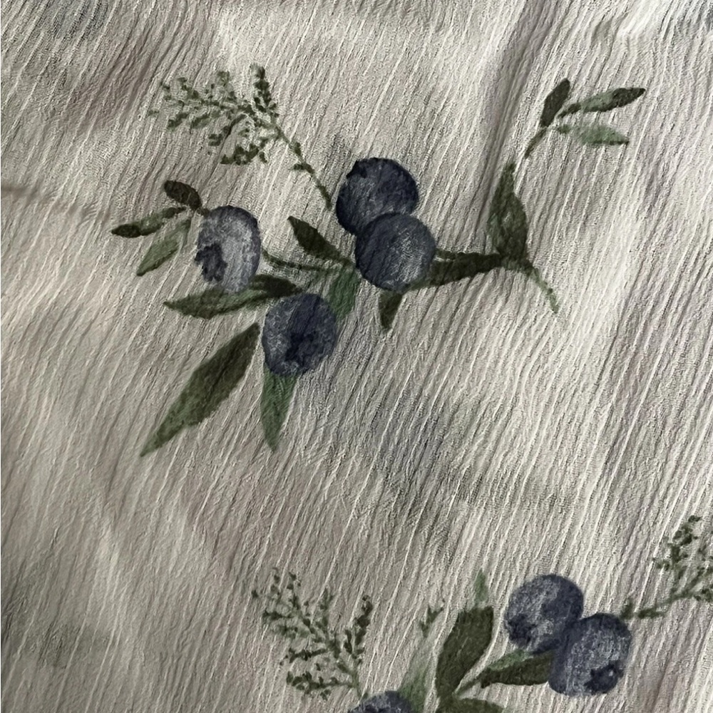 Torrid Top Sz 2 2X Blueberry Print Pintuck Chiffon Tank Sleeveless Cottagecore - Picture 8 of 9